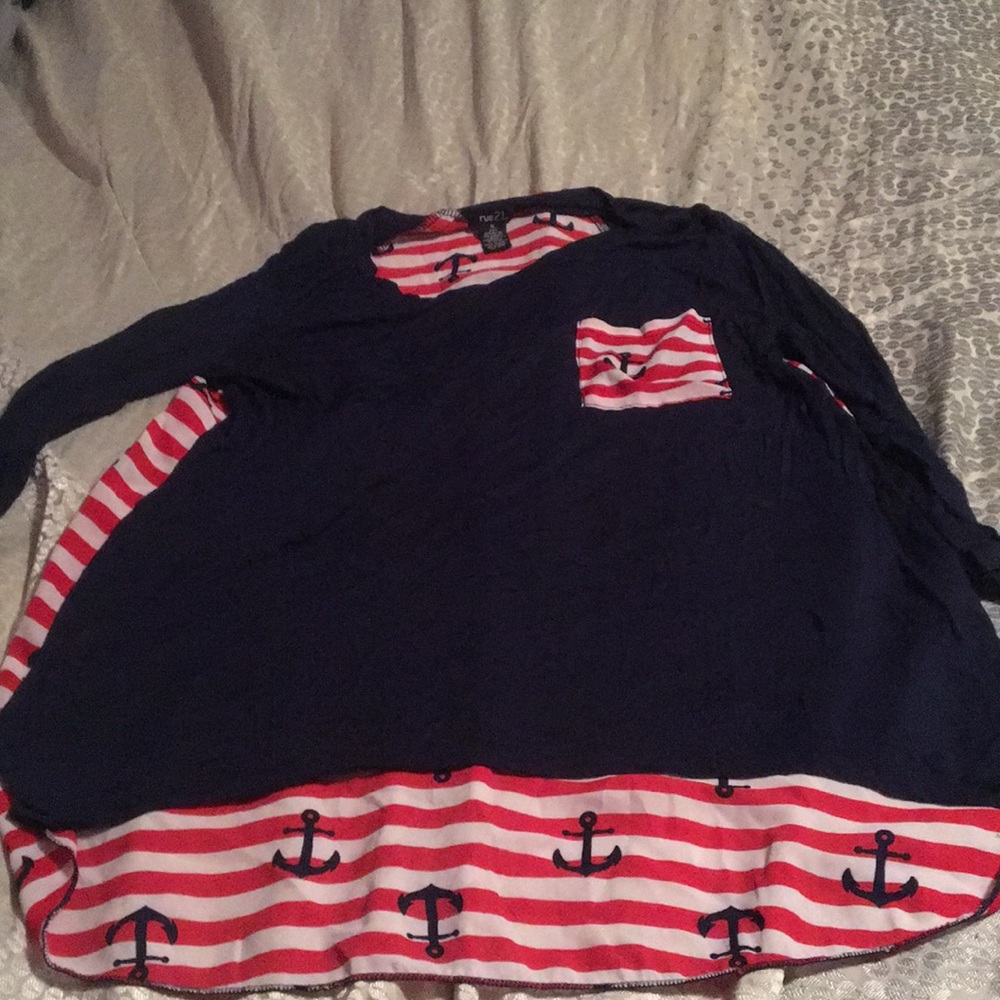 3/4 length hi-low anchor shirt